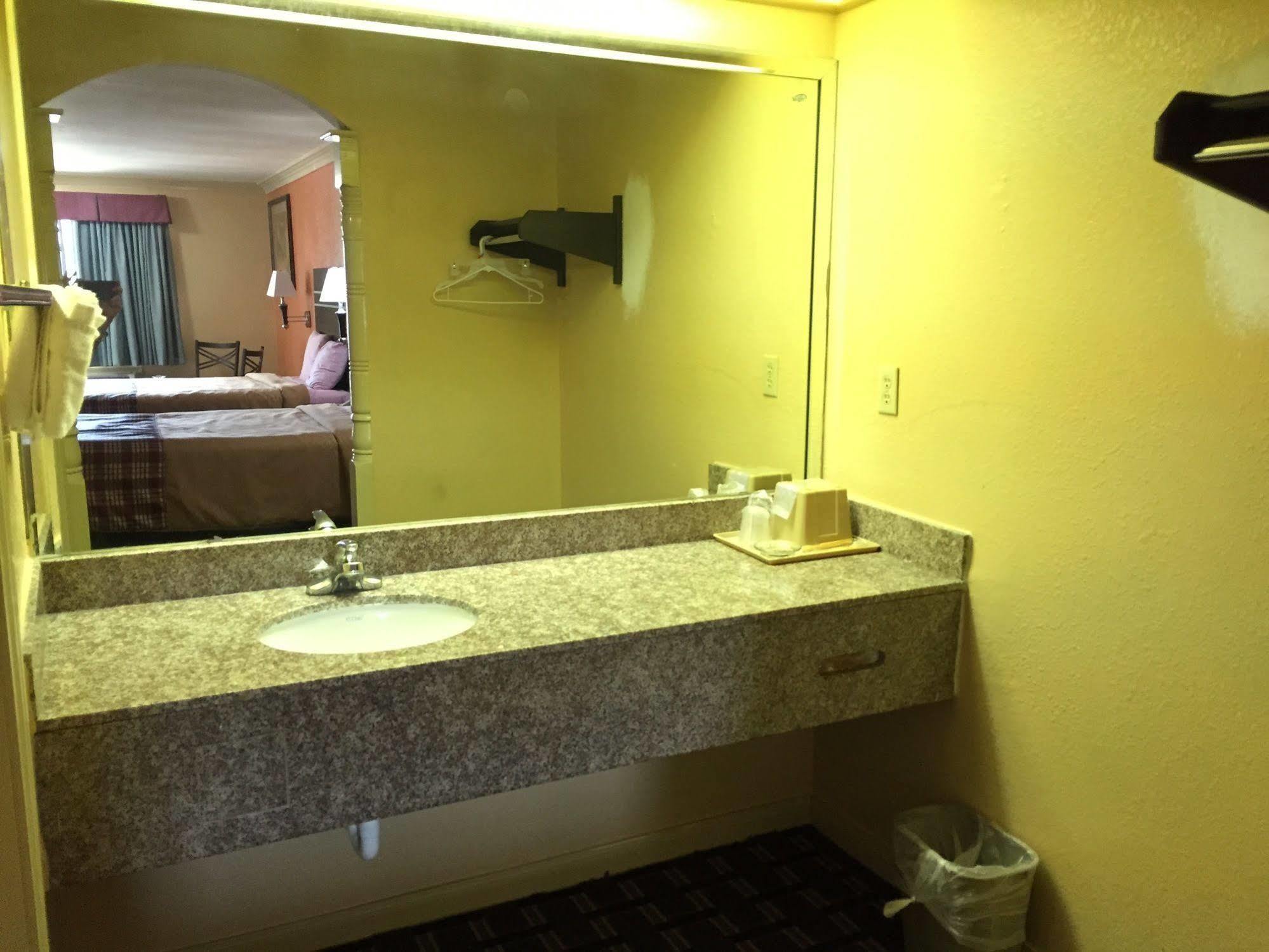 Motel Lotus
